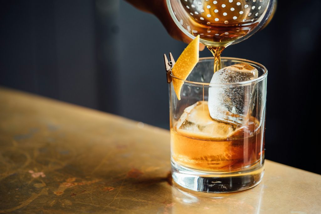 A Guide For Beginners: Factors To Consider When Choosing Whiskey Glasses