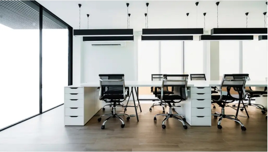 Elevate Your Home Office with Sit-Stand Desks: Unlocking Productivity with Motiongrey