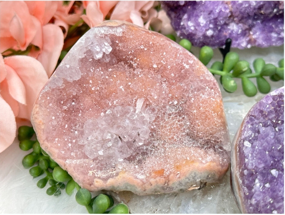 Unveiling the Healing Power of Pink Crystals: Exploring Their Meaning in Color Therapy and Reiki