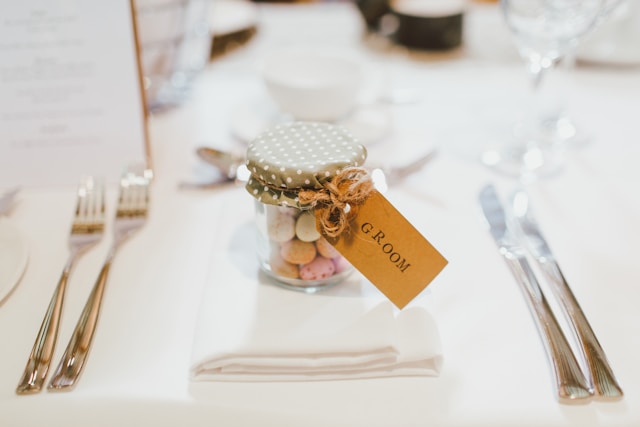 5 Tailored Wedding Favors for Your Special Day